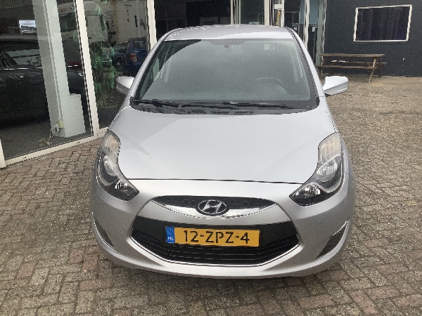 hyundai Is 20 1.4 i euro95 Grijs metallic 